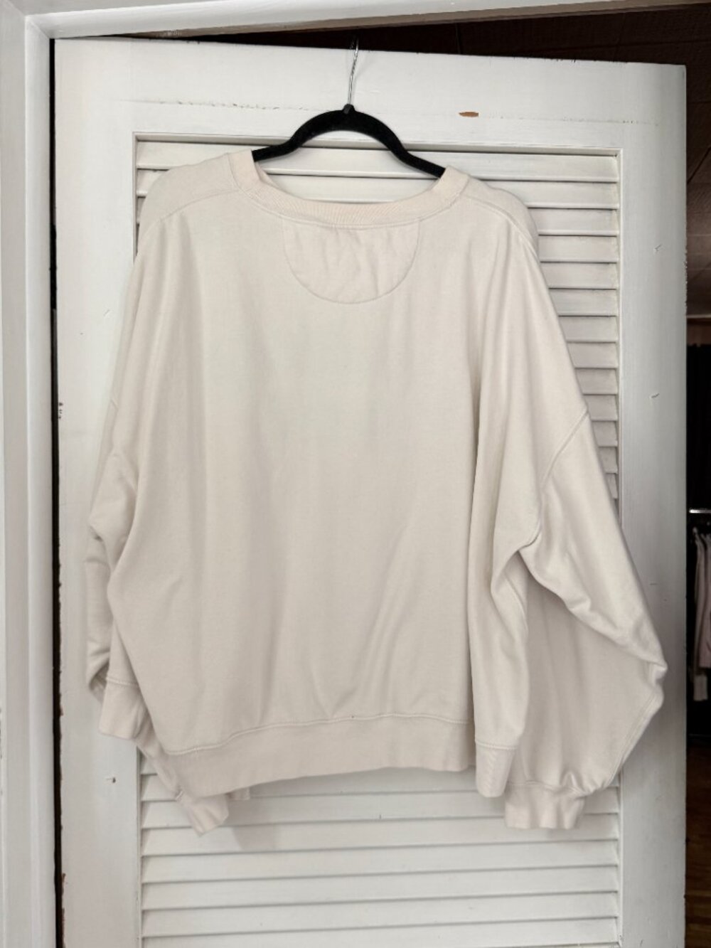 American Eagle White Sweatshirt with Green Fuzzy Lettering Size XXL - Picture 4 of 5